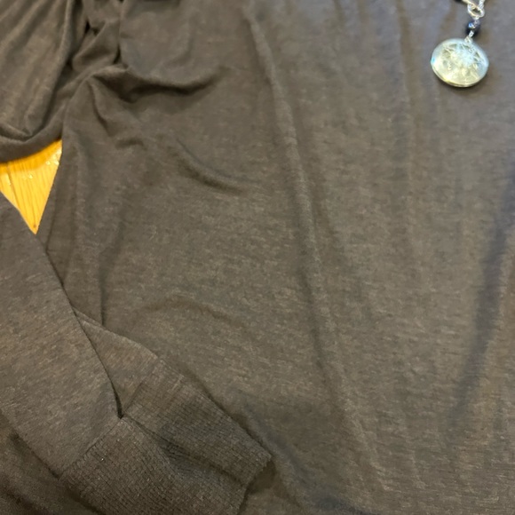 Feel the piece high low top - Picture 3 of 3